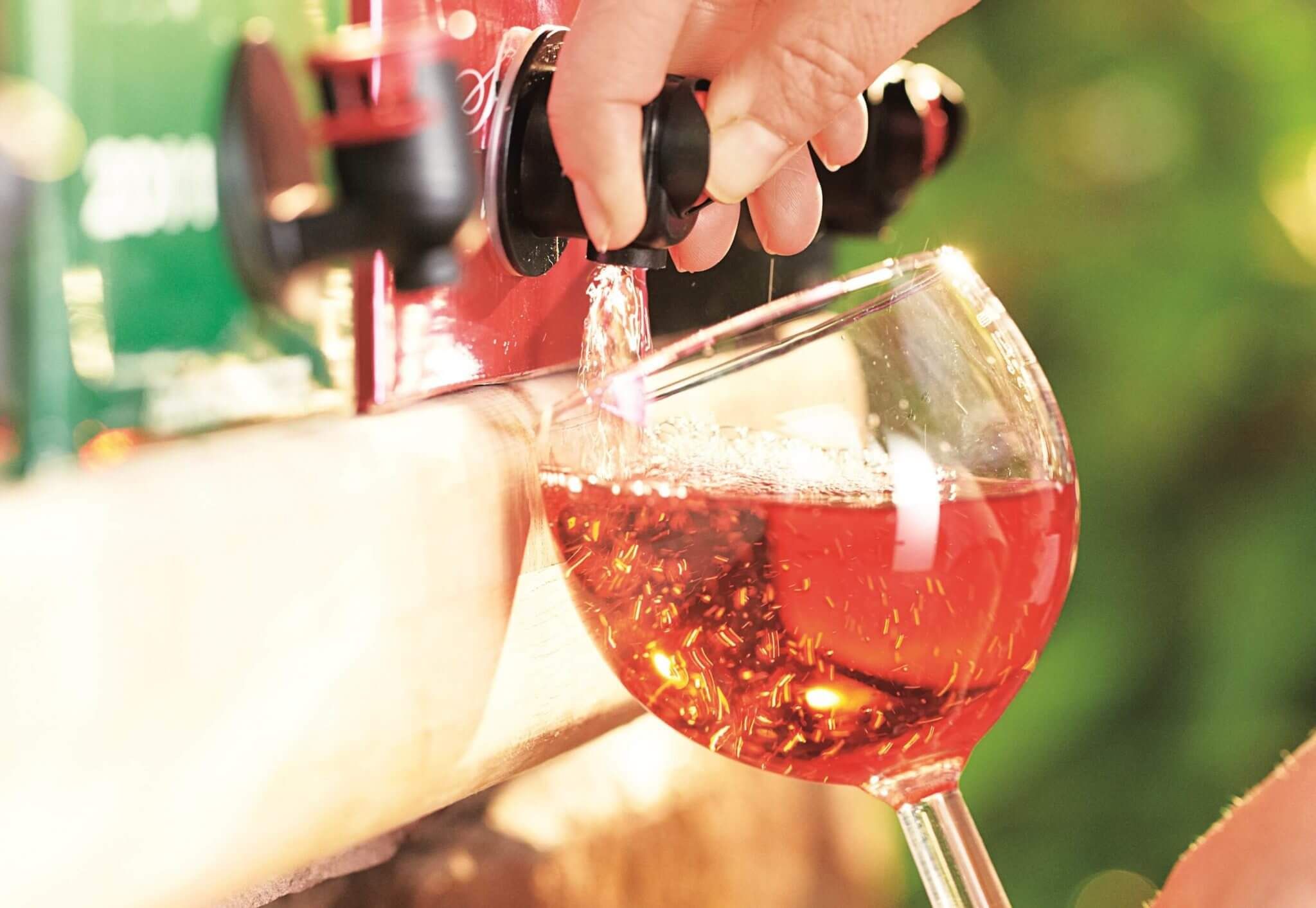 Вино з коробки: розвінчаний гучний винний міф Вино з коробки: розвінчаний гучний винний міф