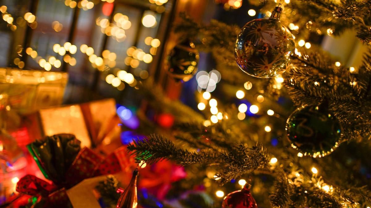 Ви будете в захваті: 10 оригінальних ідей, як прикрасити вітальню до Нового року – фото Ви будете в захваті: 10 оригінальних ідей, як прикрасити вітальню до Нового року – фото