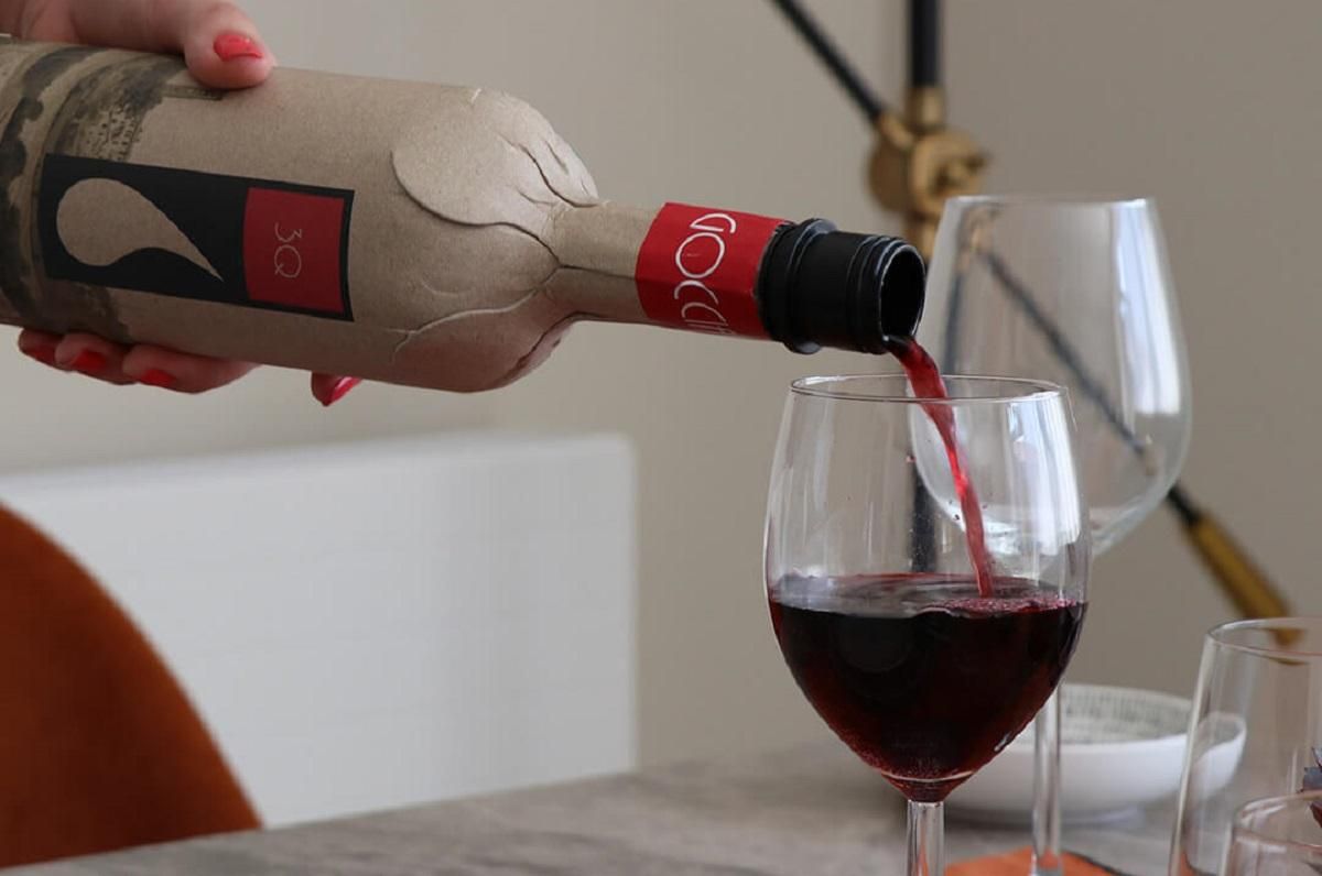 В Шотландии выпустили первое вино в картонных бутылках - фото В Шотландии выпустили первое вино в картонных бутылках - фото