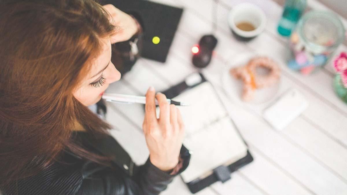 Не будь "ленивой колбаской": 5 советов, как безболезненно вернуться к работе после праздников Не будь "ленивой колбаской": 5 советов, как безболезненно вернуться к работе после праздников