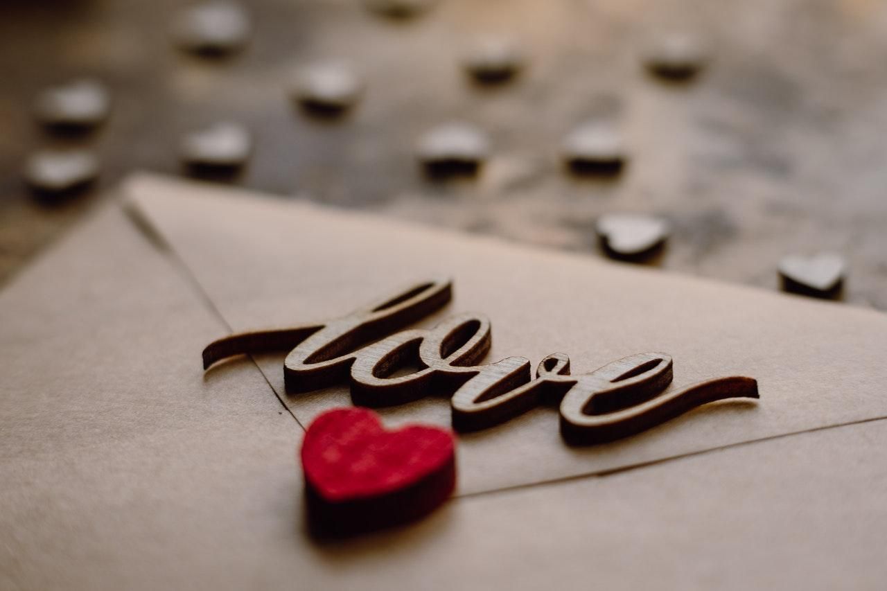  6 правил, щоб написати незабутній любовний лист 
