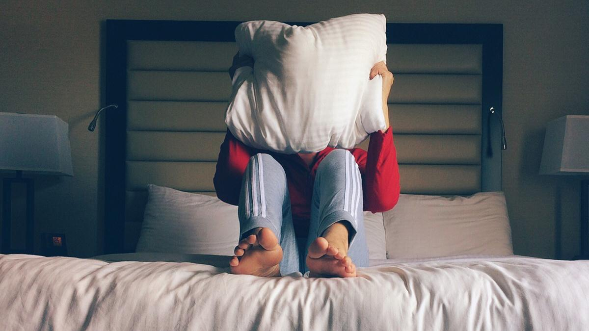 Як часто потрібно міняти подушку для сну: пояснює лікар