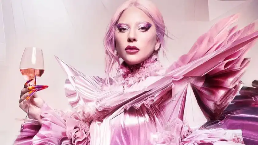 Леді Гага стала обличчям французького шампанського преміум-класу