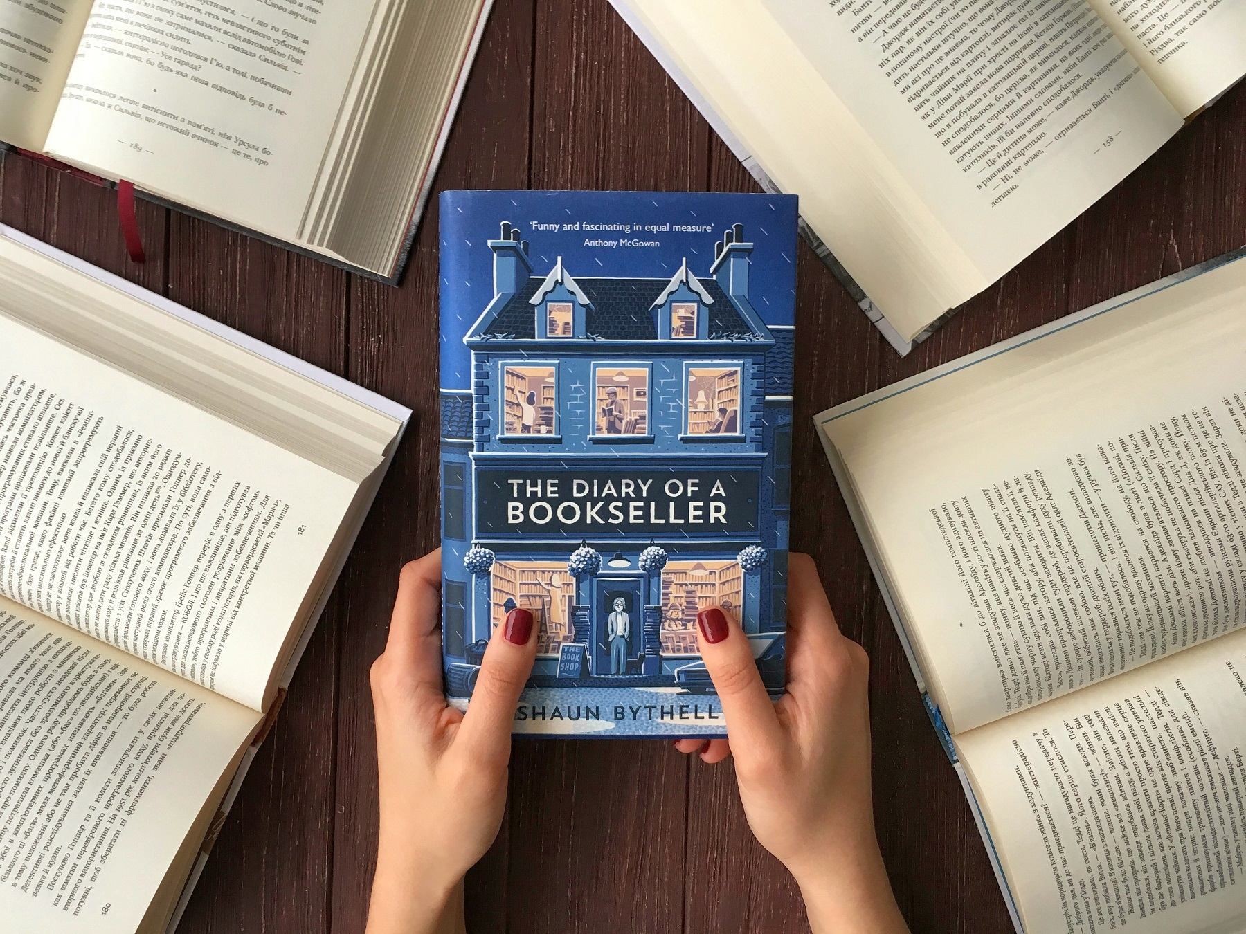 Геть від турбот: 5 надихаючих книг для весняного настрою - цікава добірка - Life Геть від турбот: 5 надихаючих книг для весняного настрою - цікава добірка - Life