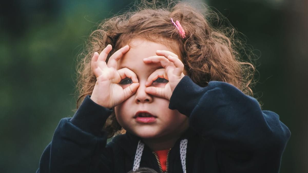 Блогерша шокировала своими детскими фото: она похожа на монстра с кино Блогерша шокировала своими детскими фото: она похожа на монстра с кино