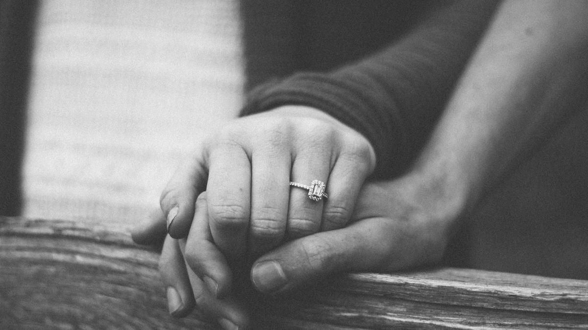 Чоловік цілих 10 років добивався жінки, яка його ігнорувала: чим все закінчилося Чоловік цілих 10 років добивався жінки, яка його ігнорувала: чим все закінчилося