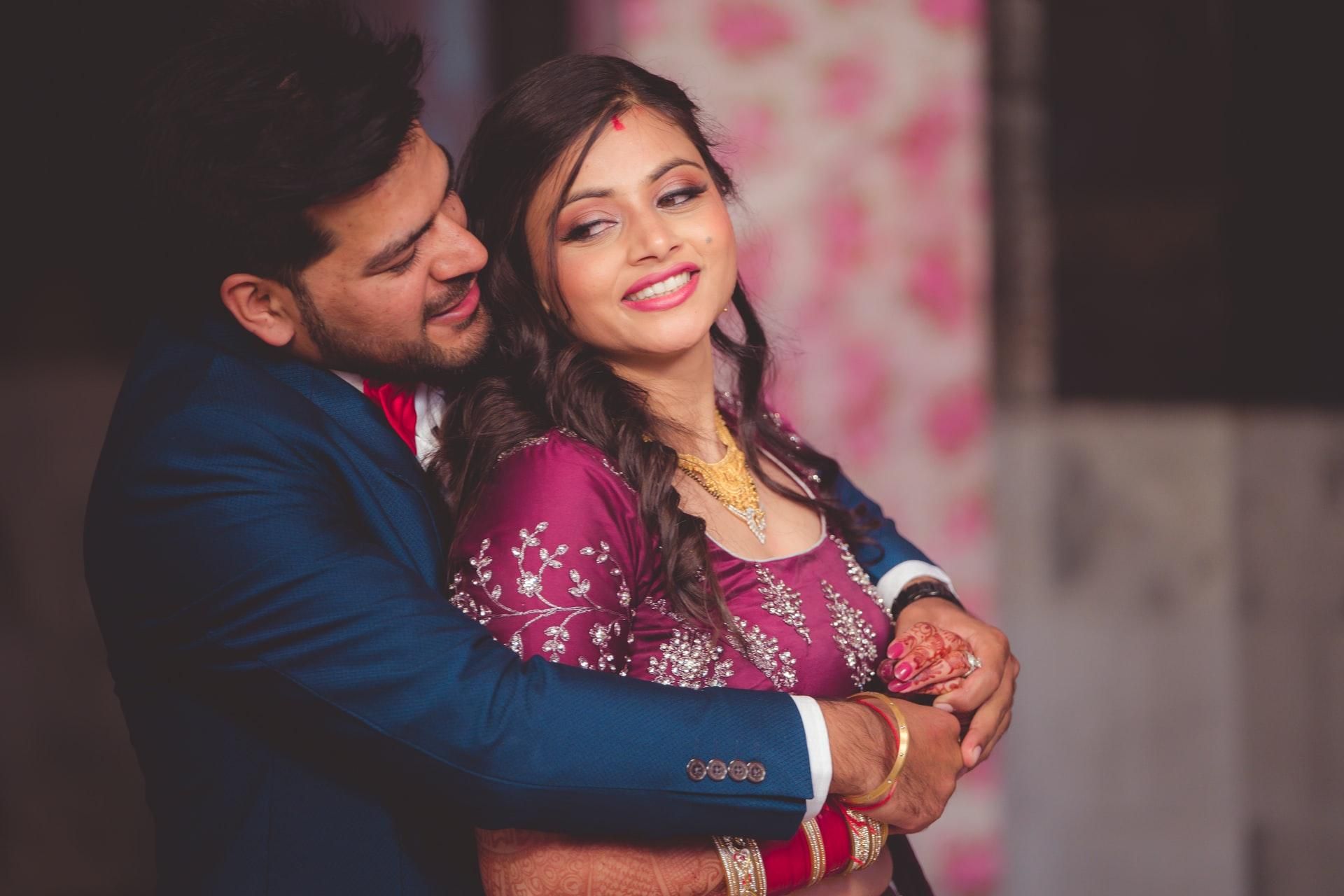 Наречений з Індії одружився одразу з двома сестрами: тепер у нього проблеми Наречений з Індії одружився одразу з двома сестрами: тепер у нього проблеми