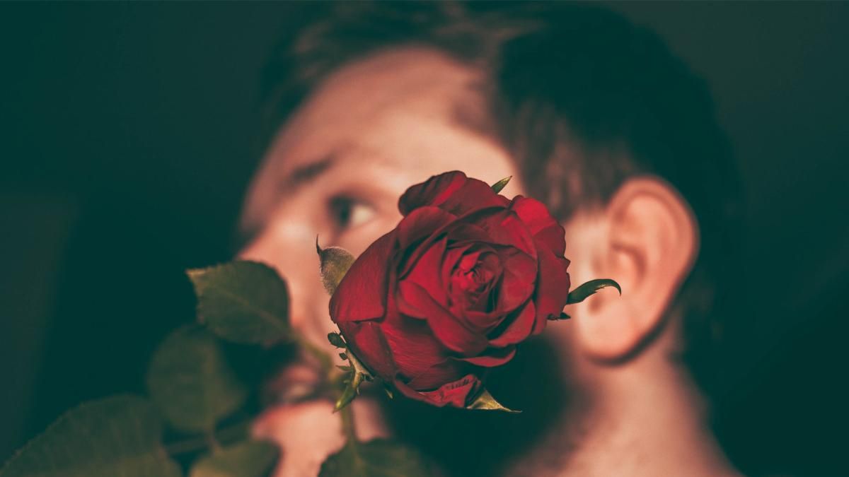 Канадец стал "знаменитым" после того, как изменил девушке: что он сделал Канадец стал "знаменитым" после того, как изменил девушке: что он сделал