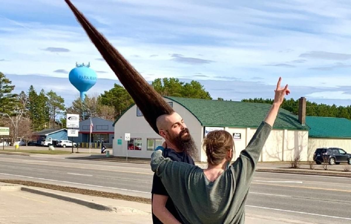 Самый высокий ирокез в мире Самый высокий ирокез в мире