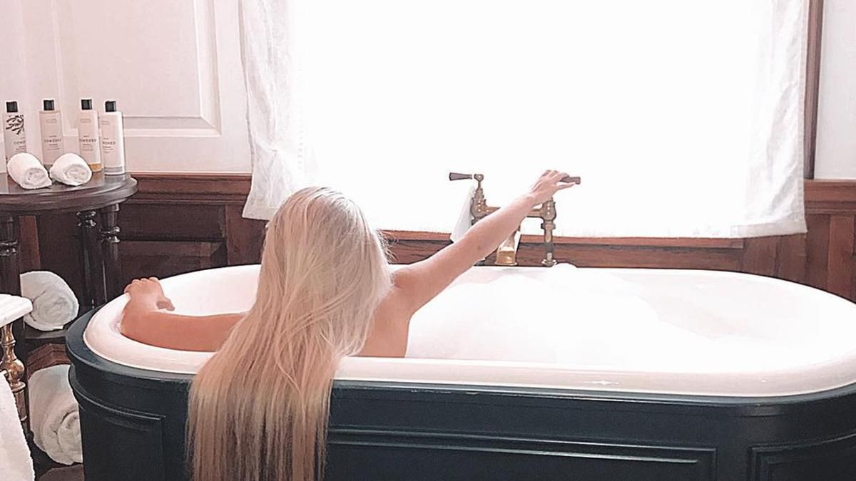 Девушка не стригла свои волосы 10 лет: как она выглядит – фото Девушка не стригла свои волосы 10 лет: как она выглядит – фото