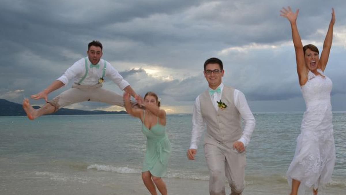 Що тут відбувається: 15 дивних весільних фото, які розсмішать кожного