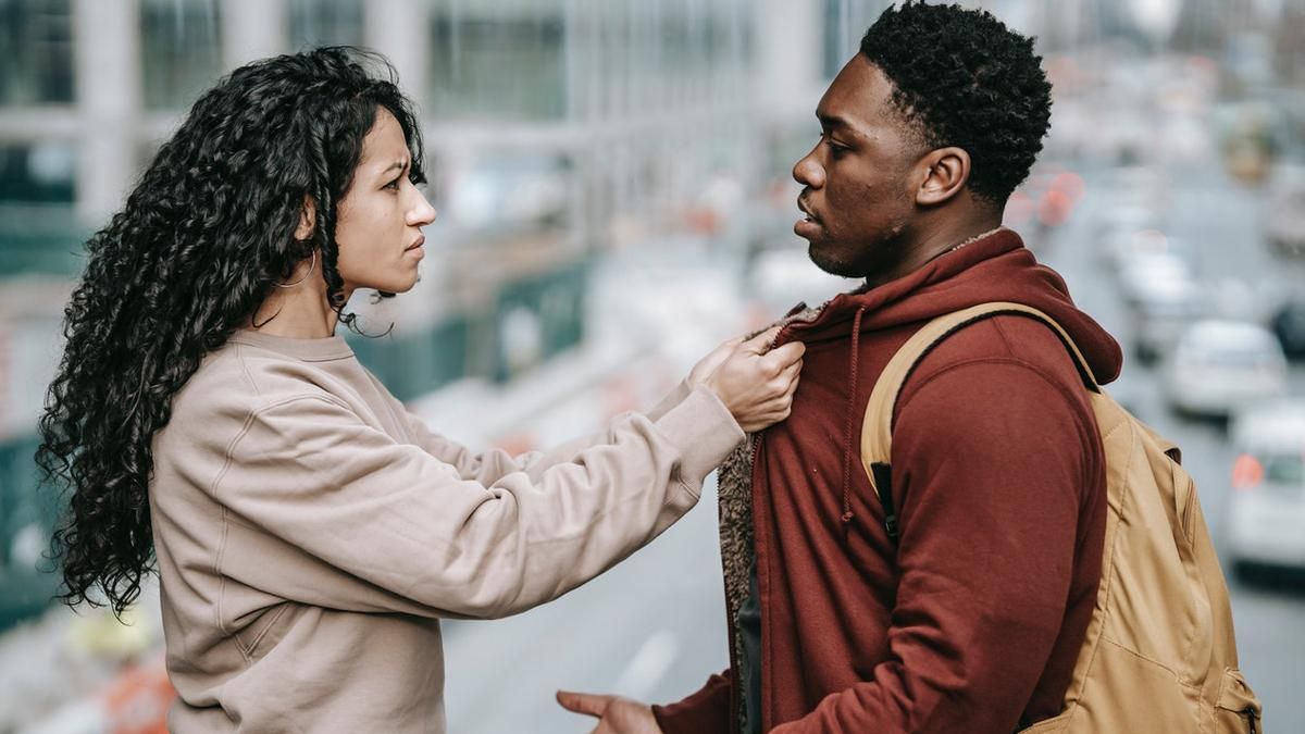 Парень бросил девушку и едва не потерял работу: как она ему отомстила Парень бросил девушку и едва не потерял работу: как она ему отомстила