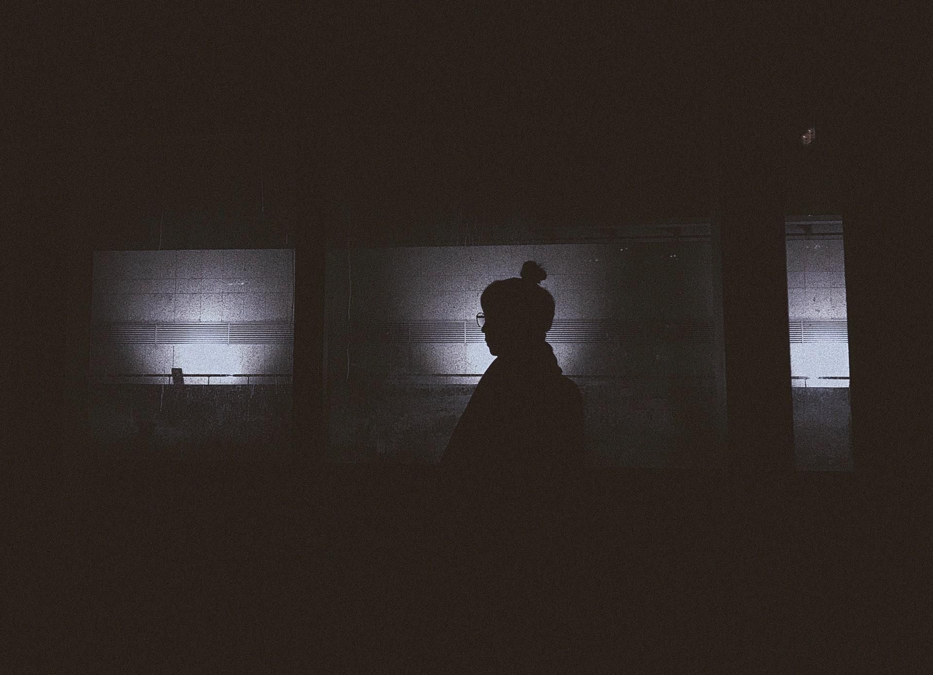 Дівчина знайшла таємну кімнату в будинку: на неї чекав моторошний сюрприз Дівчина знайшла таємну кімнату в будинку: на неї чекав моторошний сюрприз