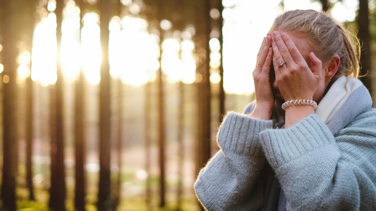 Жінку виганяли із салонів краси через її вії: як вони виглядали Жінку виганяли із салонів краси через її вії: як вони виглядали