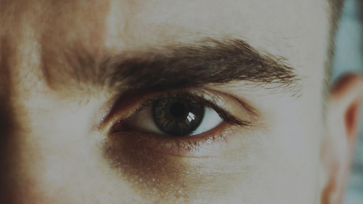 Парень не хочет навещать своего больного дедушку: причина шокирует Парень не хочет навещать своего больного дедушку: причина шокирует