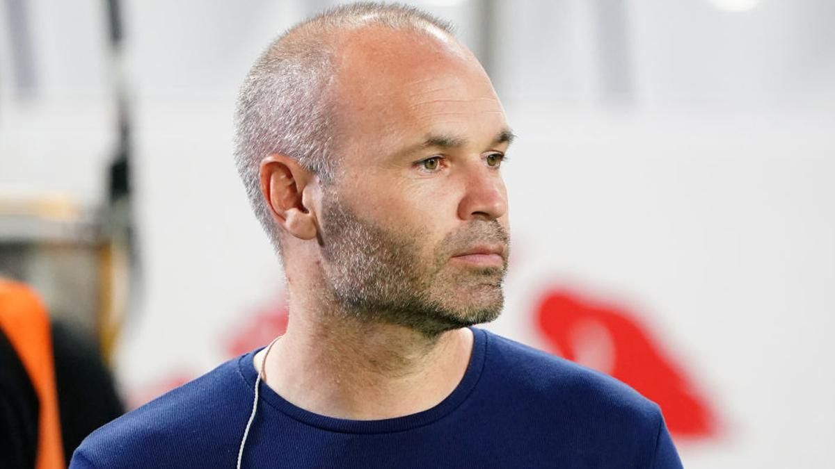 Бар Луан: место, где наливают вино только тогда, когда играет футболист Андрес Иньеста Бар Луан: место, где наливают вино только тогда, когда играет футболист Андрес Иньеста