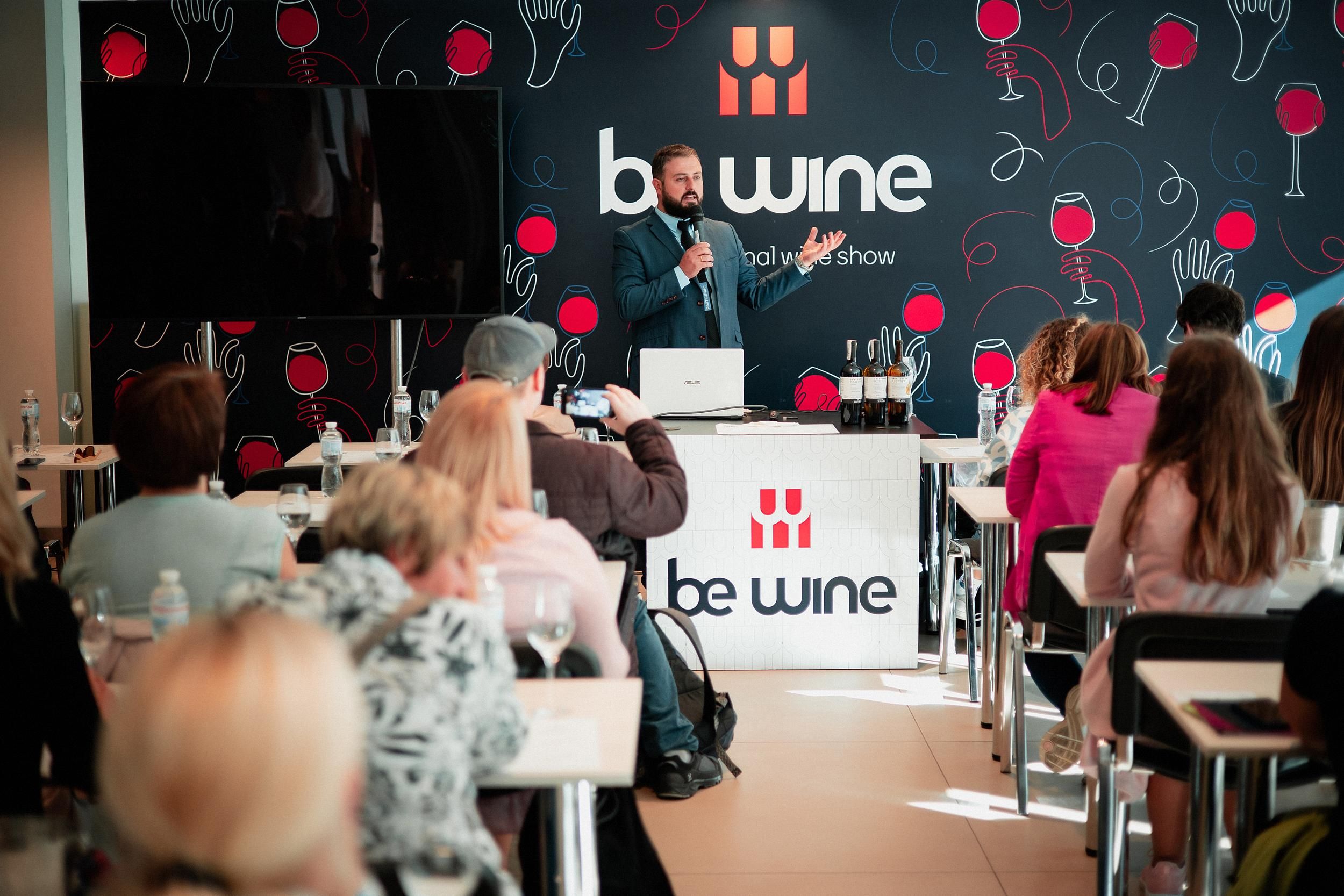 Понад 100 винних брендів разом: як у Києві проходив фестиваль вина BE WINE  International Show - Life