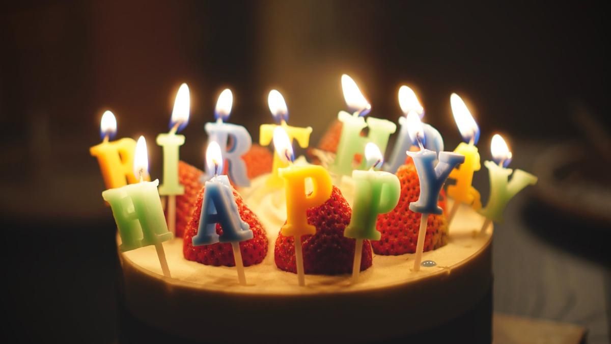 Хлопчик отримав тисячі привітань з днем народження після зворушливого прохання батька - Life Хлопчик отримав тисячі привітань з днем народження після зворушливого прохання батька - Life