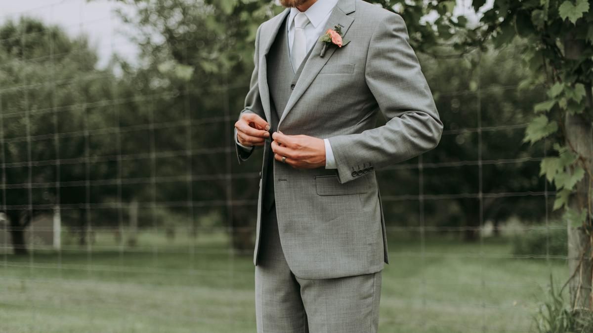 Наречений вигнав нахабного родича зі свого весілля: в чому причина - Life Наречений вигнав нахабного родича зі свого весілля: в чому причина - Life