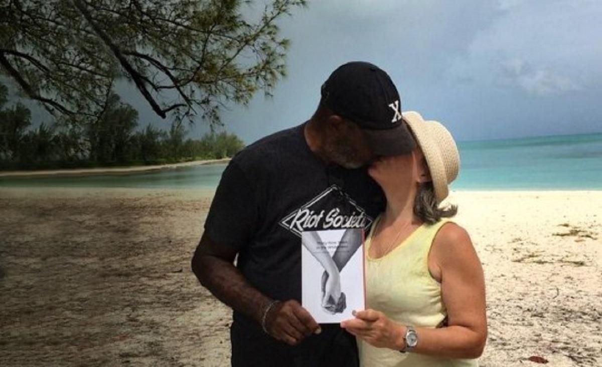 Влюбленная пара воссоединилась через 40 лет: в молодости их разлучили родители - Life Влюбленная пара воссоединилась через 40 лет: в молодости их разлучили родители - Life