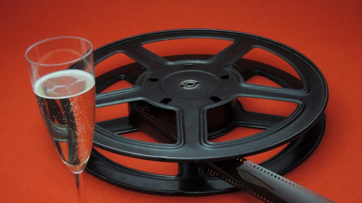 "Ігристе" кіно: 5 фільмів та вин для настрою - Life "Ігристе" кіно: 5 фільмів та вин для настрою - Life