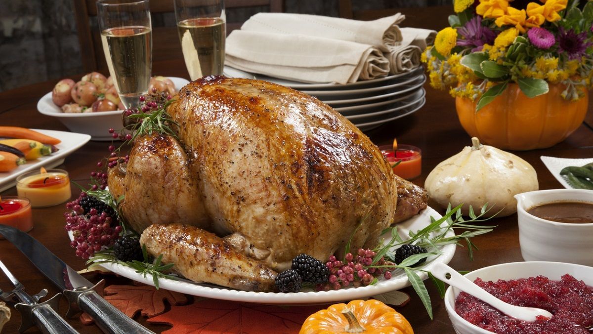 Ужин с вином: полусладкое белое игристое SHABO Classic и запеченная индейка - Life Ужин с вином: полусладкое белое игристое SHABO Classic и запеченная индейка - Life