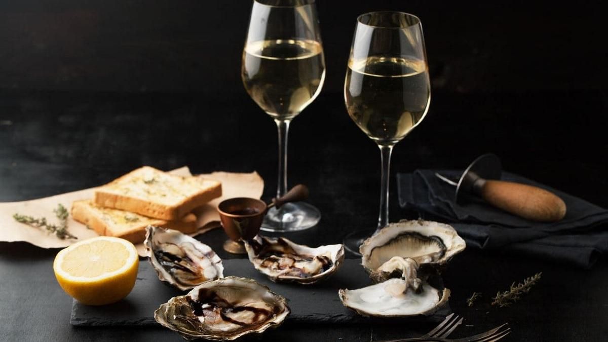 Самое вкусное к устрицам: как выбрать правильное вино - Life Самое вкусное к устрицам: как выбрать правильное вино - Life