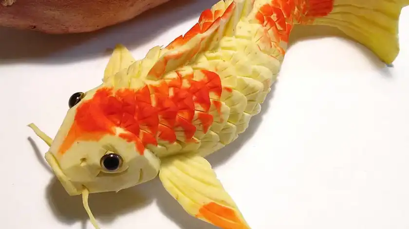 Съедобное искусство: японский художник вырезает из овощей волшебных животных