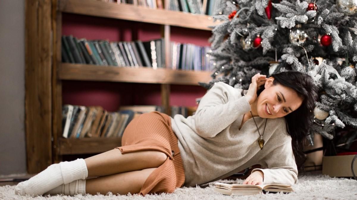 Как создать настроение на праздники: 6 атмосферных книг к Новому 2022 году - Life Как создать настроение на праздники: 6 атмосферных книг к Новому 2022 году - Life