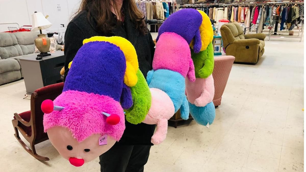 Справжня дивина: 10 чудернацьких речей, які люди придбали на барахолках - Life Справжня дивина: 10 чудернацьких речей, які люди придбали на барахолках - Life