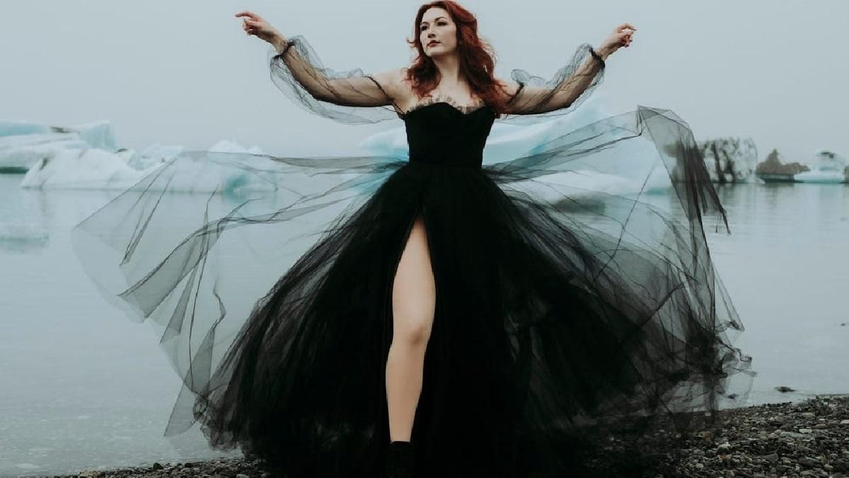 Наречена у чорному: історія неймовірного весілля та втечі - Life Наречена у чорному: історія неймовірного весілля та втечі - Life