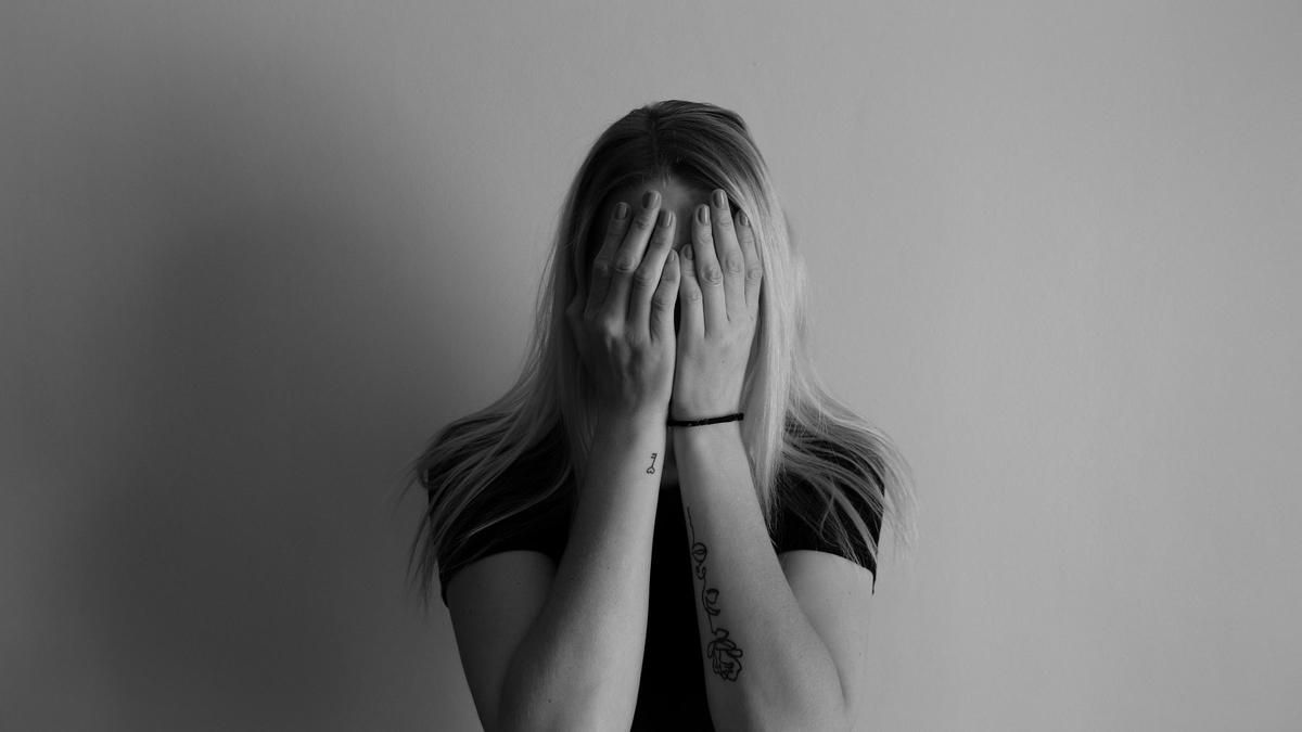 Забула про камеру: дівчина запросила додому кавалера – і втрапила в халепу Забула про камеру: дівчина запросила додому кавалера – і втрапила в халепу