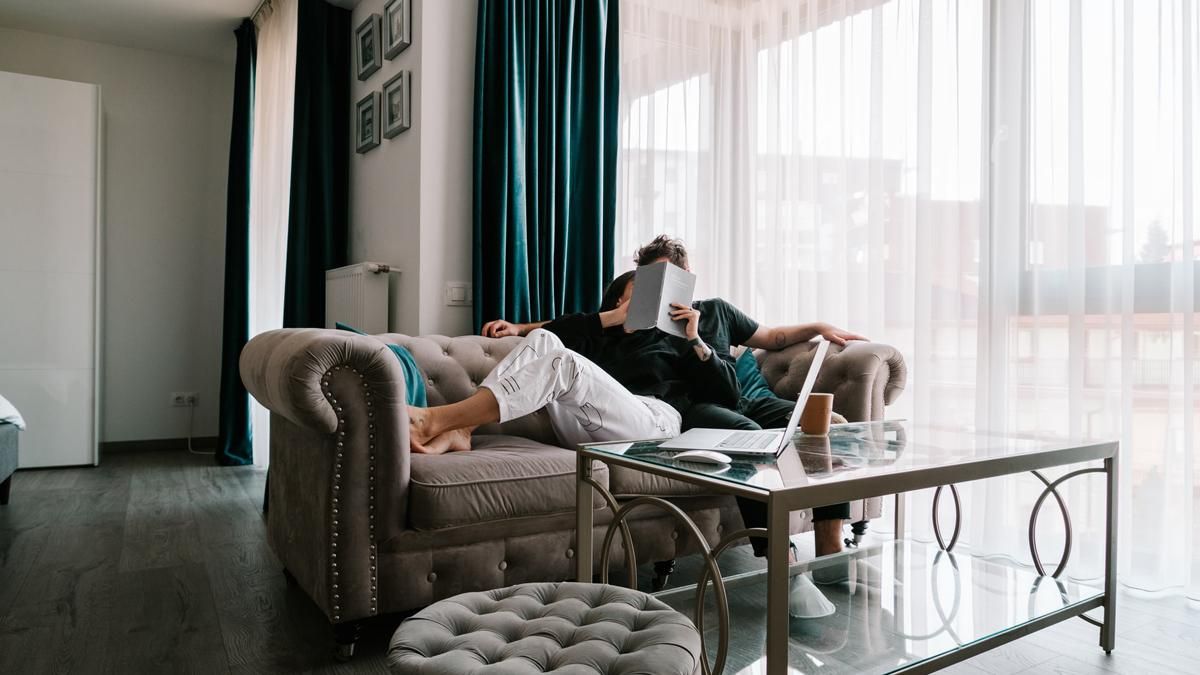 Захворіли на COVID-19: пара разом самоізолювалася після першого побачення - Life Захворіли на COVID-19: пара разом самоізолювалася після першого побачення - Life