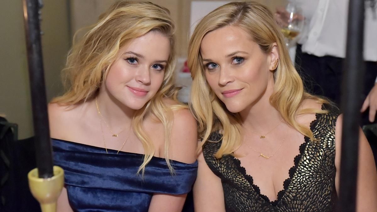 Оце так схожість: доньки знаменитостей, які є "копіями" зіркових матусь - Life Оце так схожість: доньки знаменитостей, які є "копіями" зіркових матусь - Life