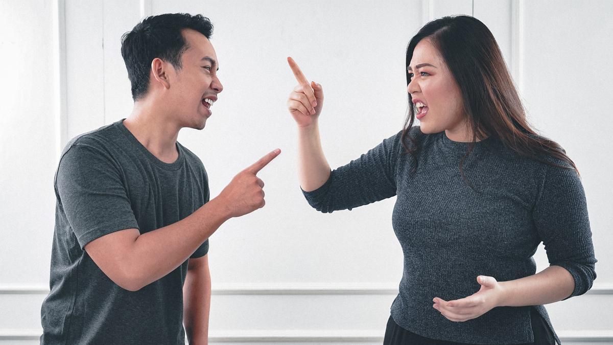 Вже не вигідно: чоловік хоче розірвати шлюбний договір, бо дружина тепер заробляє більше Вже не вигідно: чоловік хоче розірвати шлюбний договір, бо дружина тепер заробляє більше