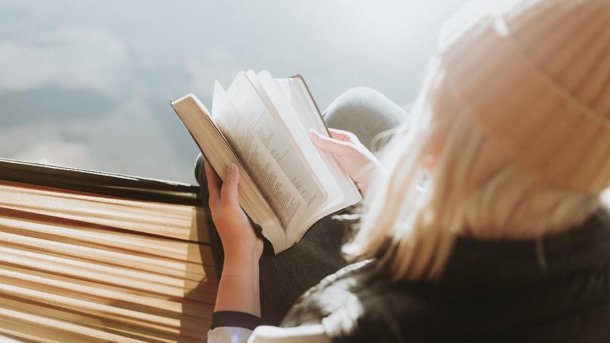 Испанские выходные: 5 эмоциональных книг, которые сделают жизнь ярче - Life Испанские выходные: 5 эмоциональных книг, которые сделают жизнь ярче - Life