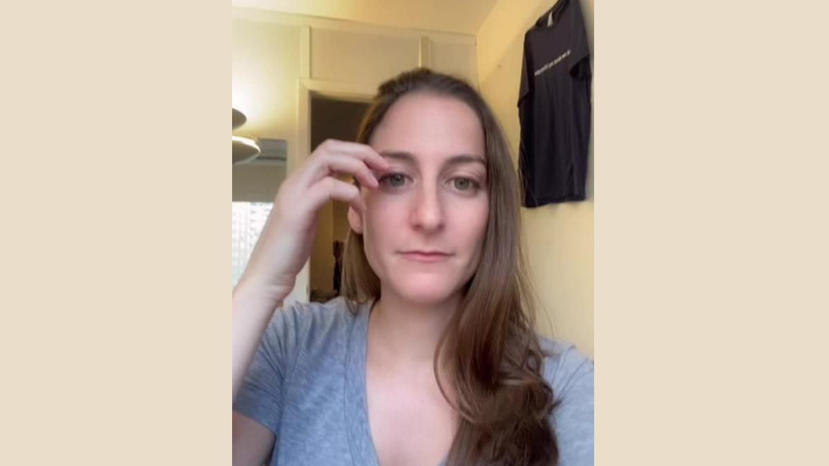 Они порвались: забавная неудача девушки на свидании насмешила миллионы людей Они порвались: забавная неудача девушки на свидании насмешила миллионы людей