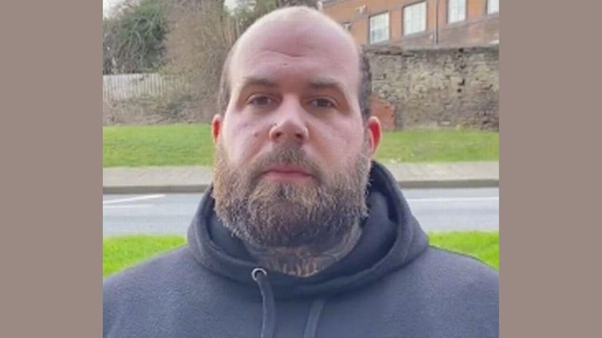 Лисий у 29: хлопець здивував своїм перевтіленням – він наростив волосся - Life Лисий у 29: хлопець здивував своїм перевтіленням – він наростив волосся - Life