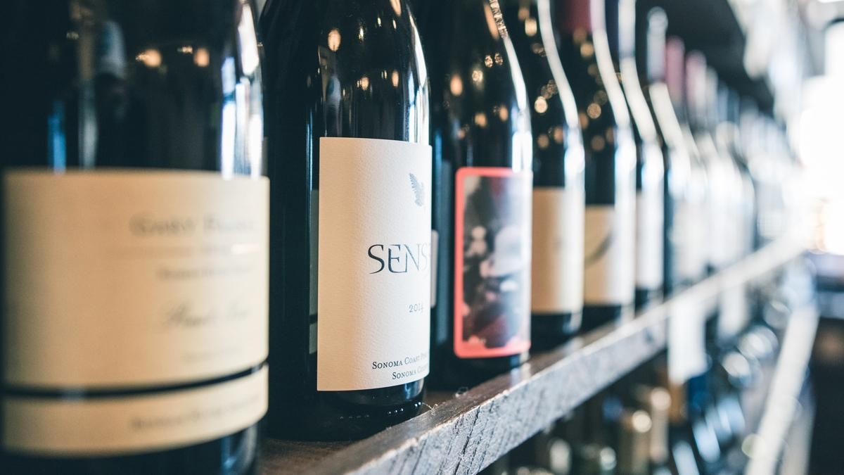 Белые вина, которые вам стоит попробовать: интересная подборка Белые вина, которые вам стоит попробовать: интересная подборка