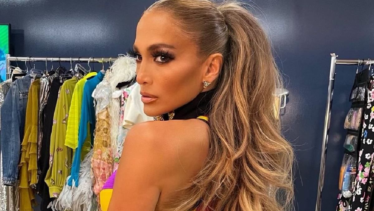 Стильний хвіст, як у Джей Ло: перукар розкрив секрет зіркової зачіски - Life Стильний хвіст, як у Джей Ло: перукар розкрив секрет зіркової зачіски - Life