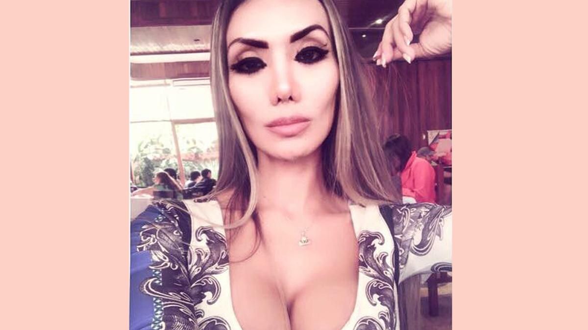 Жінка відвела сина до школи й потрапила в скандал: все через відвертий образ - Life Жінка відвела сина до школи й потрапила в скандал: все через відвертий образ - Life