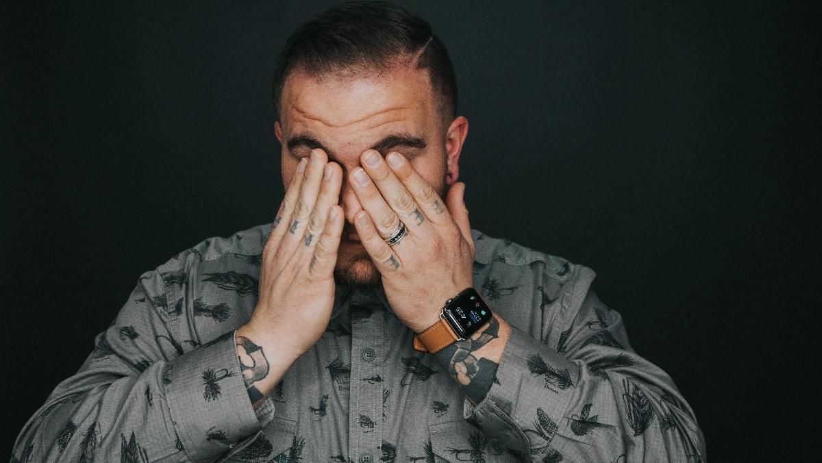 Зробив тату з датою весілля, але подію скасували: наречений обурений - Life Зробив тату з датою весілля, але подію скасували: наречений обурений - Life