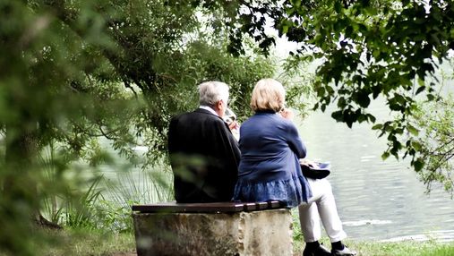 Бабушка вышла замуж в 73 года: нашли друг друга на сайте знакомств