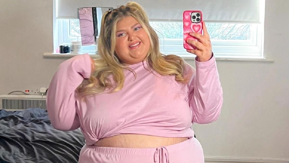 Барби большого размера: как смелая красавица любит себя и экспериментирует с одеждой - Life Барби большого размера: как смелая красавица любит себя и экспериментирует с одеждой - Life