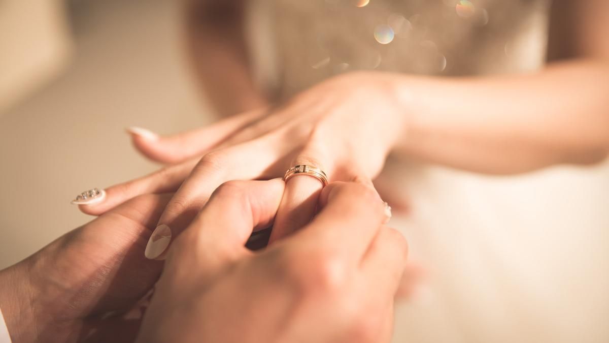 Занадто дешева: дівчину висміяли через її претензії щодо обручки - Life Занадто дешева: дівчину висміяли через її претензії щодо обручки - Life