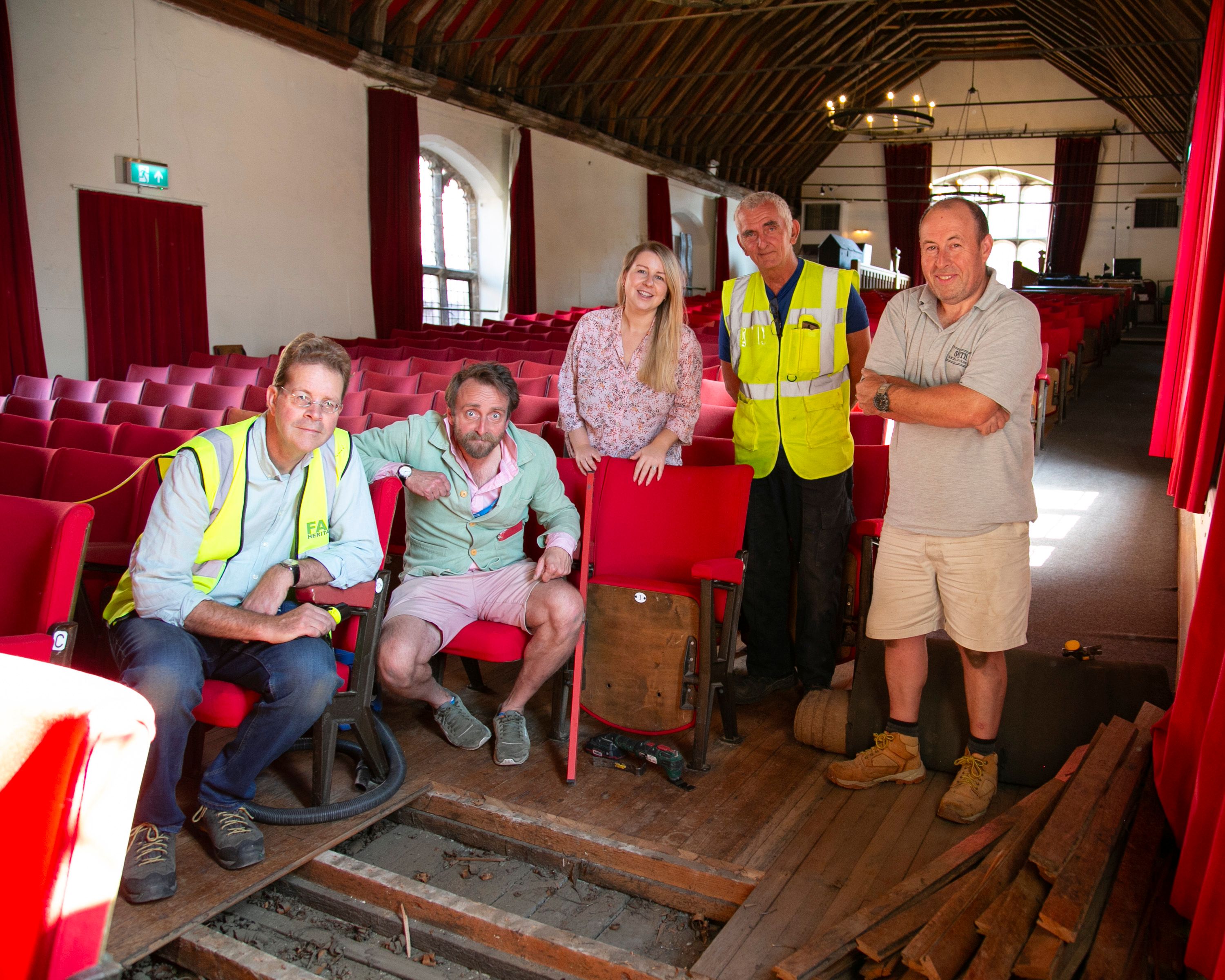 В Великобритании нашли сцену, на которой мог выступать Шекспир В Великобритании нашли сцену, на которой мог выступать Шекспир