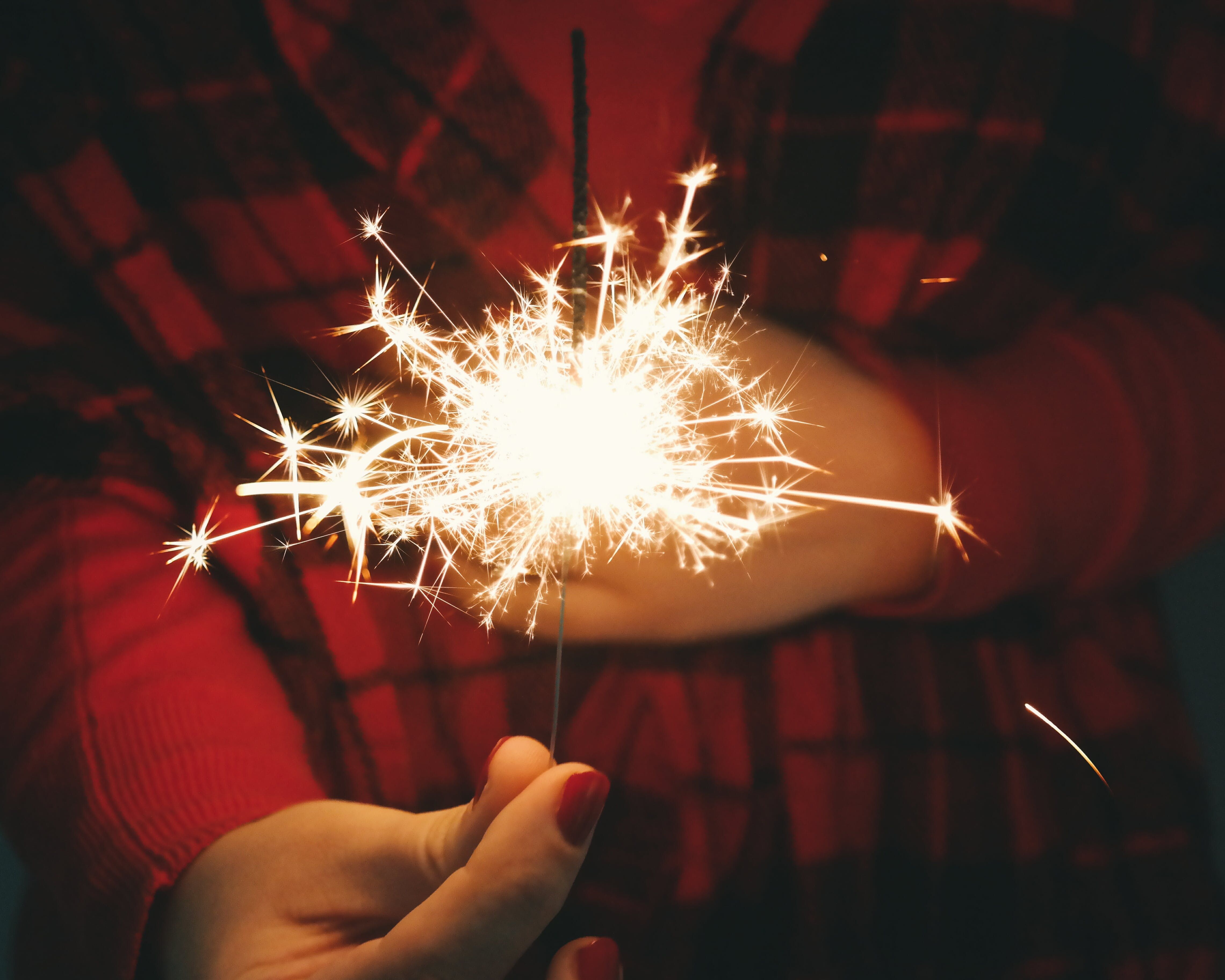 Святкувати наодинці – це не завжди про сум, а ще й про турботу про себе Святкувати наодинці – це не завжди про сум, а ще й про турботу про себе