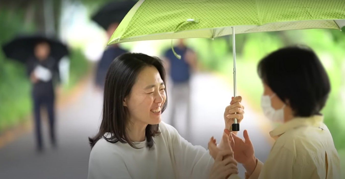 Подруги живут как семья Подруги живут как семья