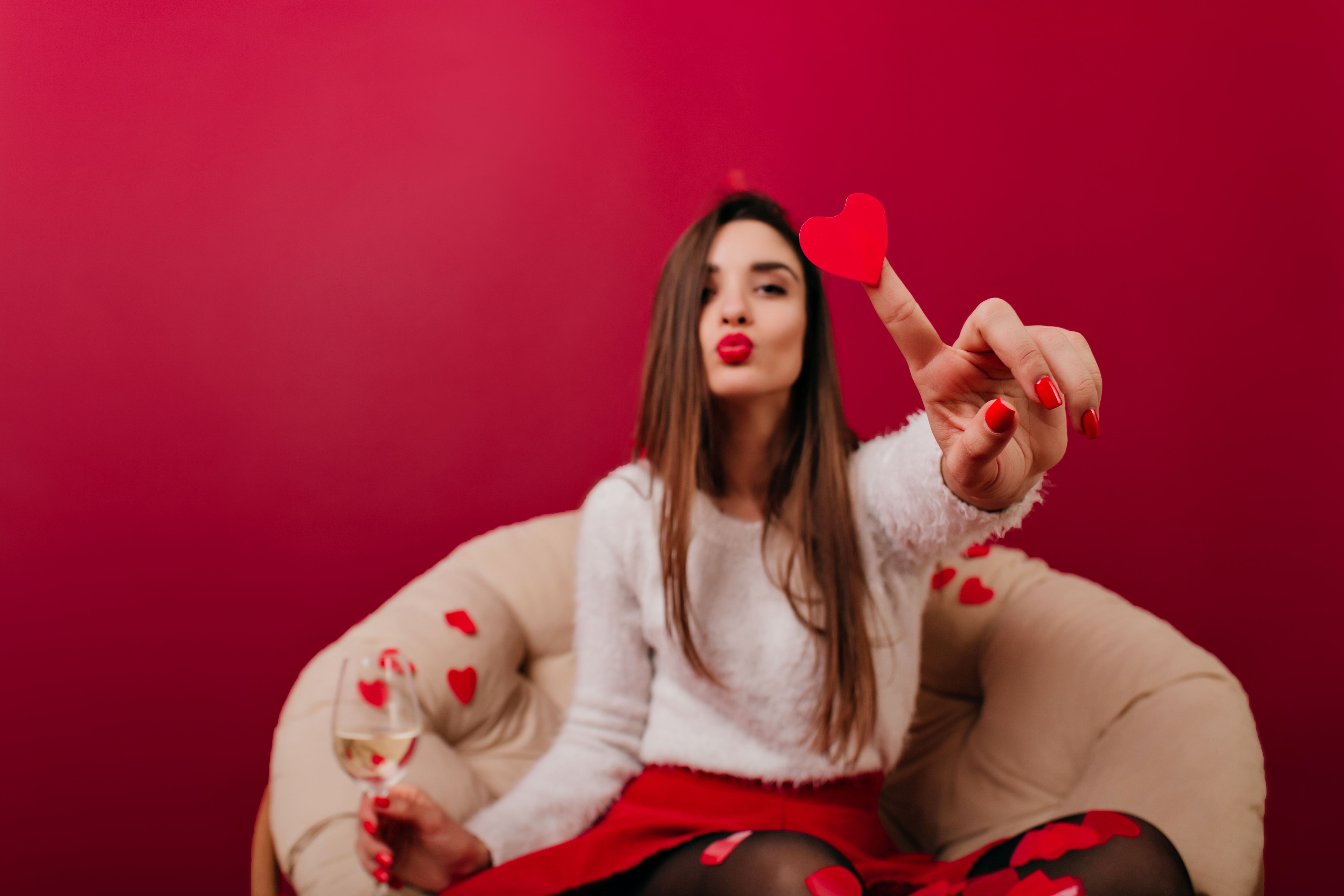 Существует множество вариантов праздничного макияжа Существует множество вариантов праздничного макияжа