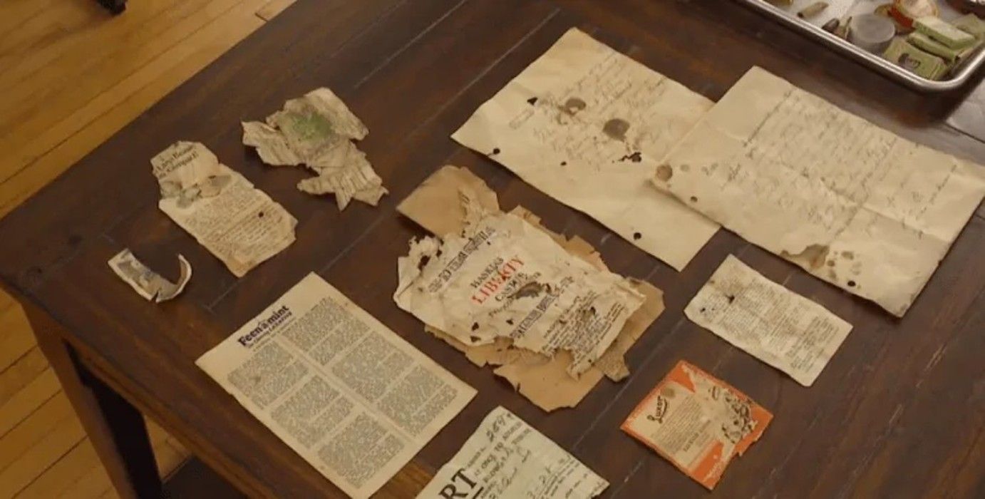 Листи знайшли у ванній Листи знайшли у ванній